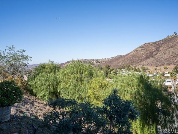 1160 Topper Lane, El Cajon CA 92021