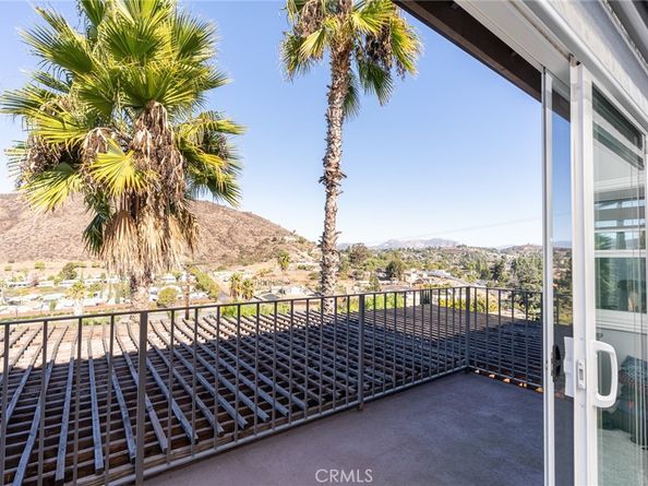 1160 Topper Lane, El Cajon CA 92021