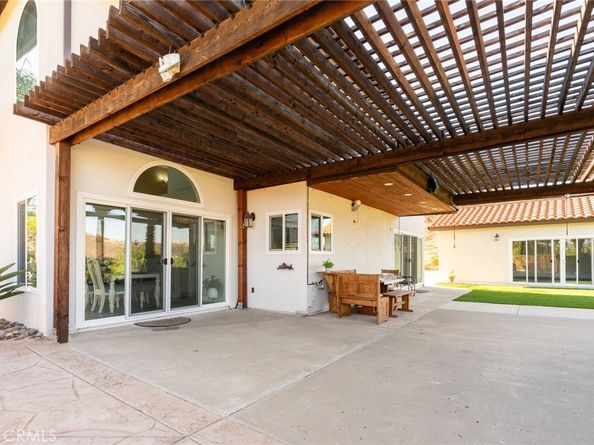 1160 Topper Lane, El Cajon CA 92021