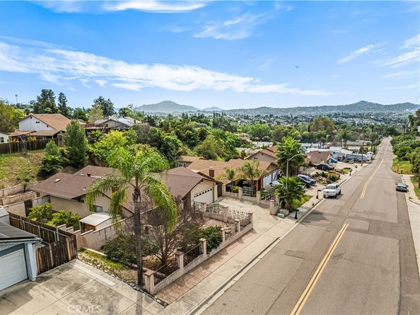 8423 Melrose Lane, El Cajon CA 92021