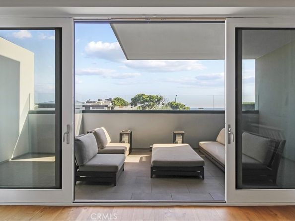 22065 Pacific Coast Hwy 3, Malibu CA 90265