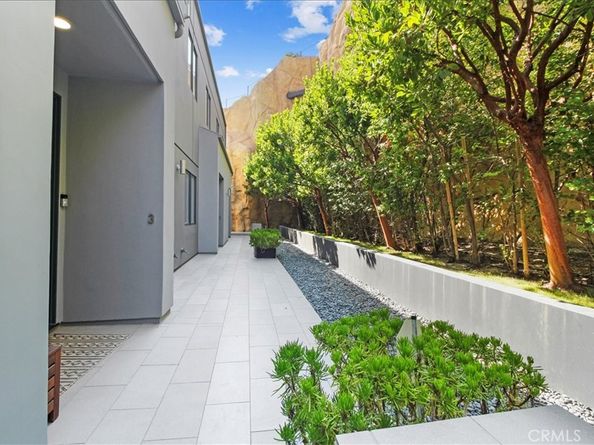 22065 Pacific Coast Hwy 3, Malibu CA 90265