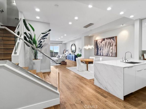 22065 Pacific Coast Hwy 3, Malibu CA 90265