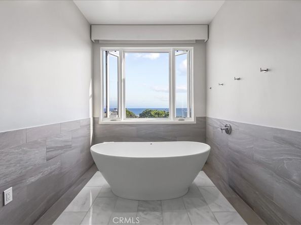 22065 Pacific Coast Hwy 3, Malibu CA 90265