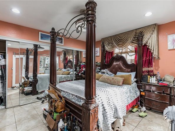 10833 Saticoy Street, Sun Valley CA 91352