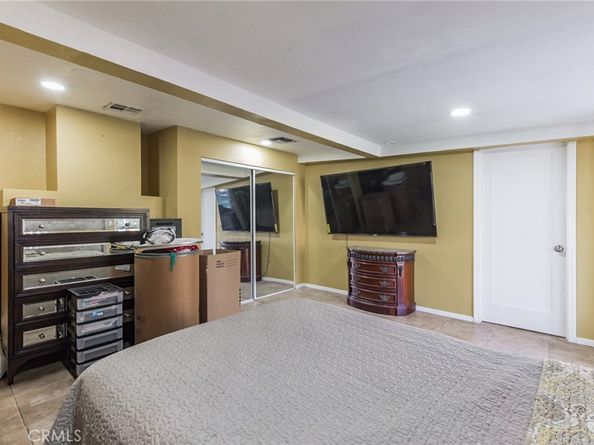 10833 Saticoy Street, Sun Valley CA 91352