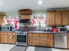 10833 Saticoy Street, Sun Valley CA 91352