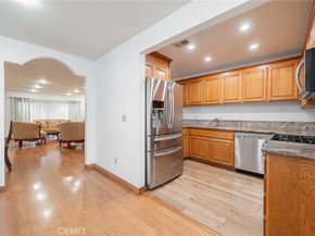 7137 Shoup Avenue 39, West Hills CA 91307