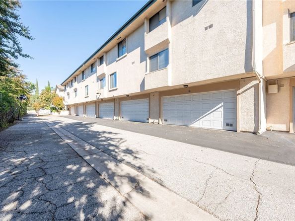 7137 Shoup Avenue 39, West Hills CA 91307