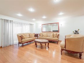 7137 Shoup Avenue 39, West Hills CA 91307