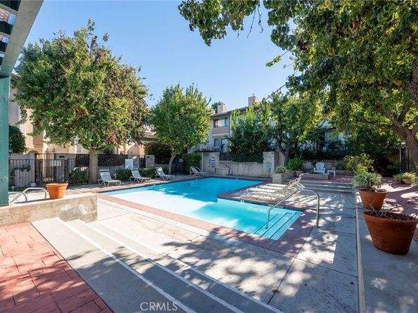 7137 Shoup Avenue 39, West Hills CA 91307