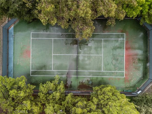 22123 Burbank Blvd #2, Woodland Hills CA 91367