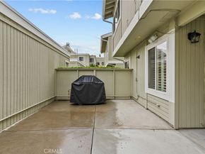22123 Burbank Blvd #2, Woodland Hills CA 91367