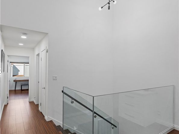 10061 Melinda Way 2, Northridge CA 91325