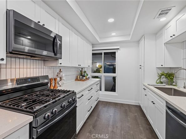 10061 Melinda Way 2, Northridge CA 91325