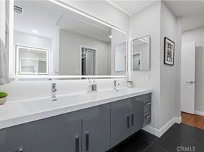 10061 Melinda Way 2, Northridge CA 91325