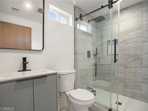 6935 Jellico Avenue, Lake Balboa CA 91406