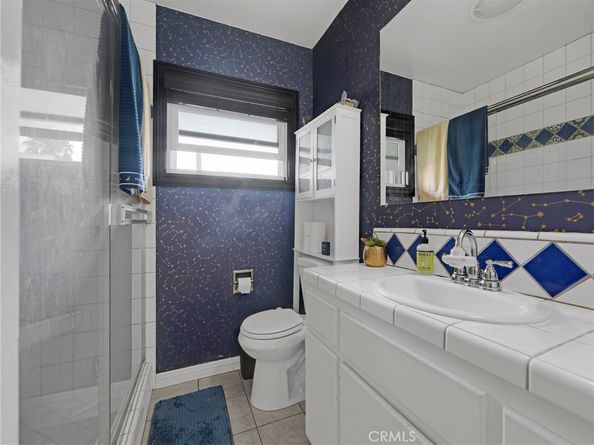 933 E 1st Street 7, Long Beach CA 90802