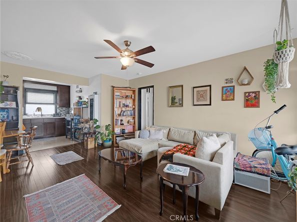 933 E 1st Street 7, Long Beach CA 90802