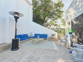 3952 Oakfield Drive, Sherman Oaks CA 91423