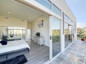 3952 Oakfield Drive, Sherman Oaks CA 91423