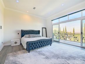 3952 Oakfield Drive, Sherman Oaks CA 91423