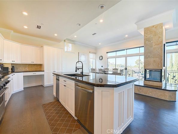 3952 Oakfield Drive, Sherman Oaks CA 91423