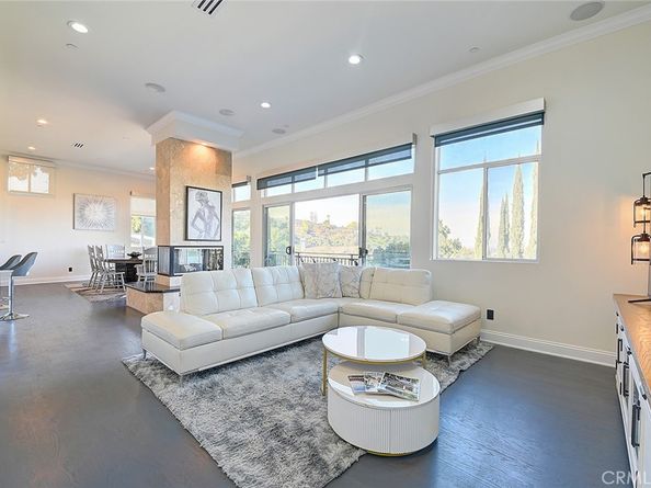 3952 Oakfield Drive, Sherman Oaks CA 91423