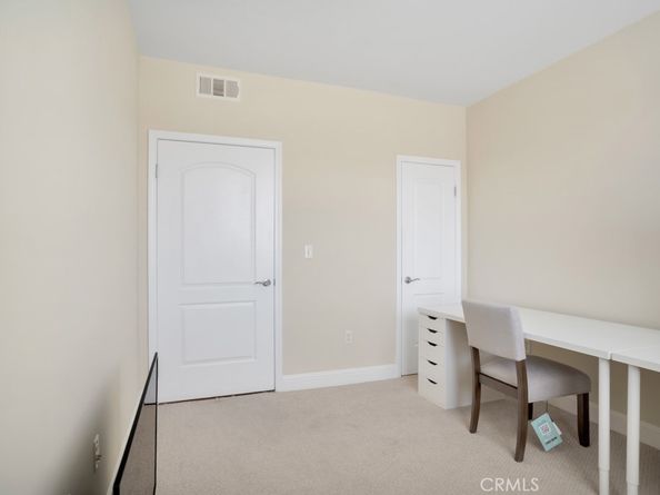 4724 Kester 410, Sherman Oaks CA 91403