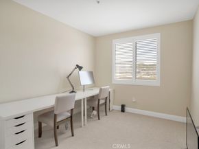 4724 Kester 410, Sherman Oaks CA 91403