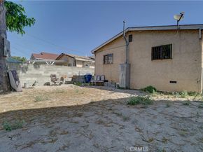 834 E 33rd Street, Los Angeles CA 90011