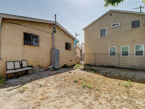 834 E 33rd Street, Los Angeles CA 90011