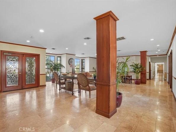 17914 Magnolia Boulevard 127, Encino CA 91316