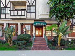 17914 Magnolia Boulevard 127, Encino CA 91316