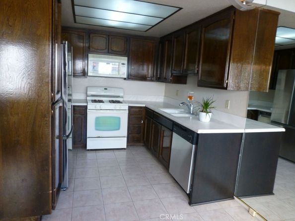 17914 Magnolia Boulevard 127, Encino CA 91316