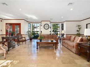 17914 Magnolia Boulevard 127, Encino CA 91316