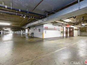 17914 Magnolia Boulevard 127, Encino CA 91316
