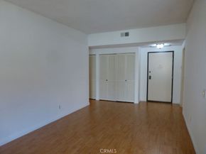 17914 Magnolia Boulevard 127, Encino CA 91316
