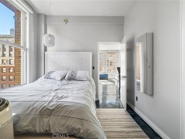 215 W 7th Street 1008, Los Angeles CA 90014