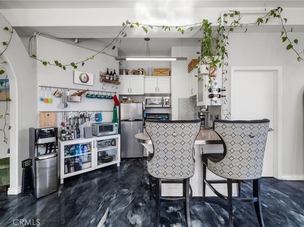 215 W 7th Street 1008, Los Angeles CA 90014