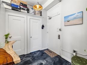 215 W 7th Street 1008, Los Angeles CA 90014