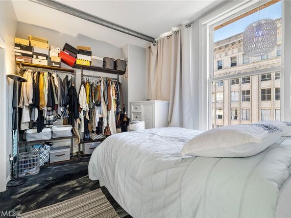 215 W 7th Street 1008, Los Angeles CA 90014