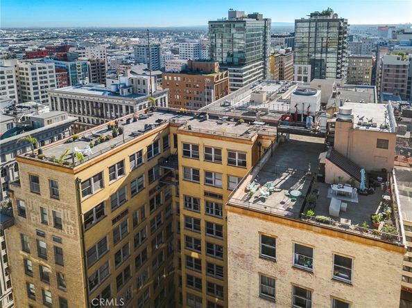 215 W 7th Street 1008, Los Angeles CA 90014