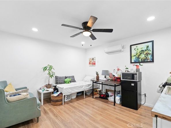 15219 Willard, Van Nuys CA 91402