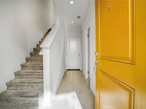 18447 W Mural, Northridge CA 91325