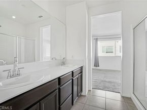 18447 W Mural, Northridge CA 91325