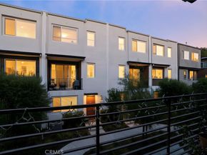 18447 W Mural, Northridge CA 91325