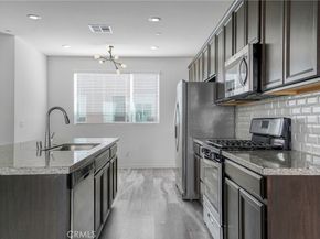 18447 W Mural, Northridge CA 91325