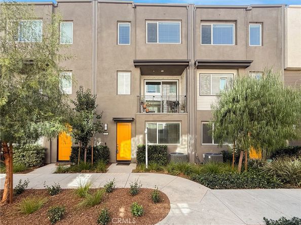 18447 W Mural, Northridge CA 91325