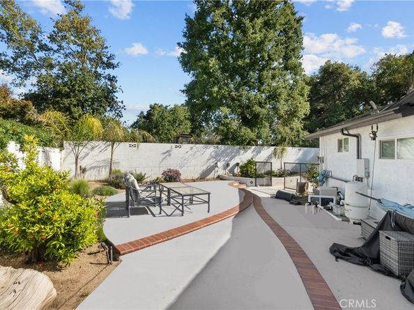 22041 Kinzie Street, Chatsworth CA 91311